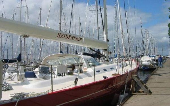 yacht Heidenskip