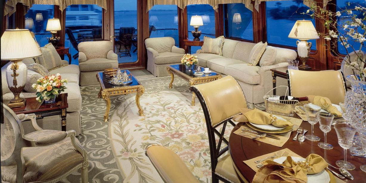 yacht Sharon Lee