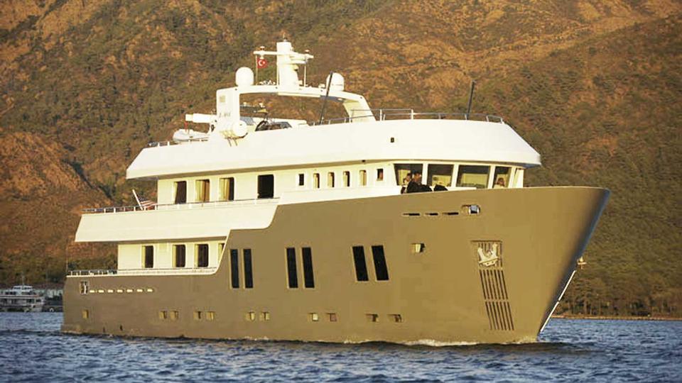 motor yacht apna