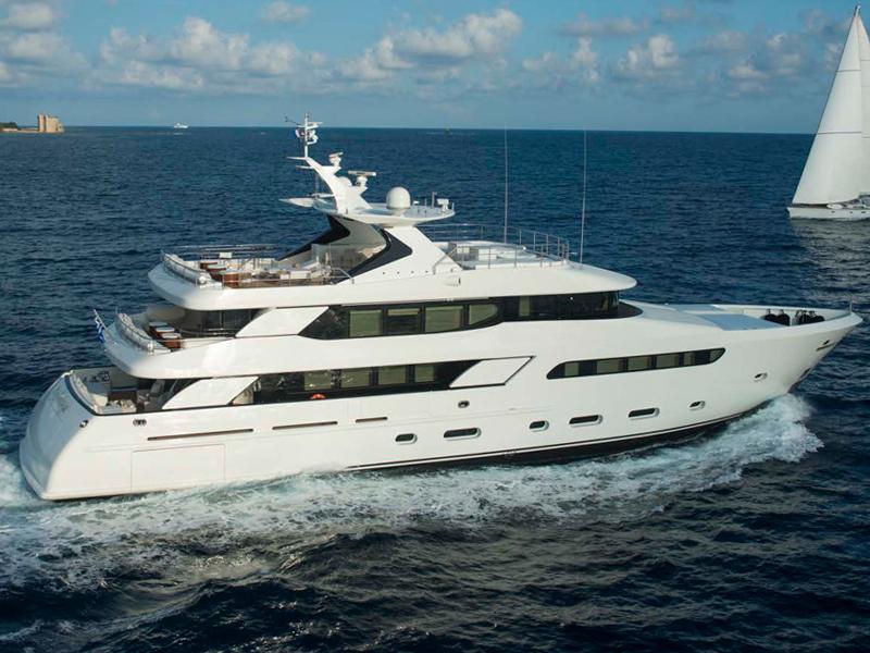 yacht FNM40