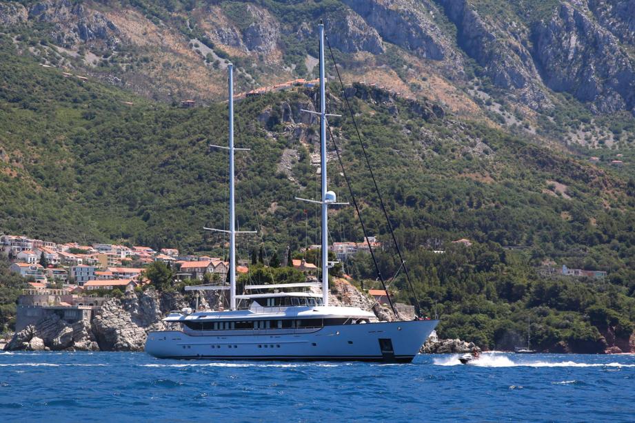 yacht Aiaxaia