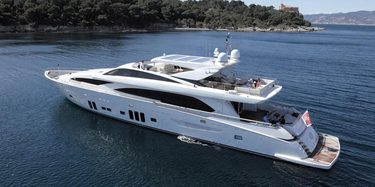 yacht Couach 3707