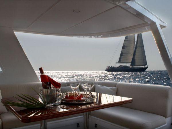 yacht Hide N Sea