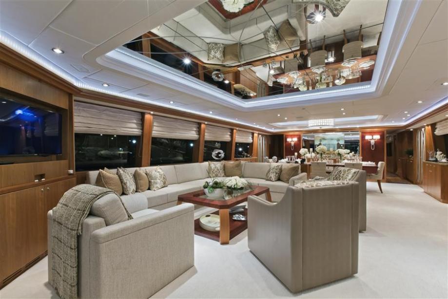 yacht Donna Marie