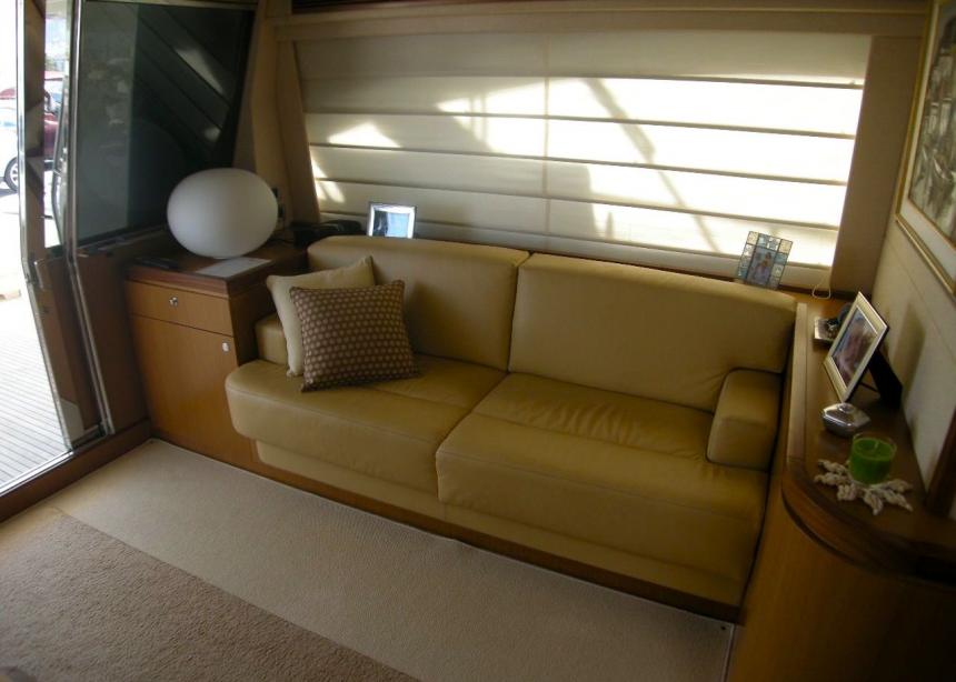 yacht Ferretti 681