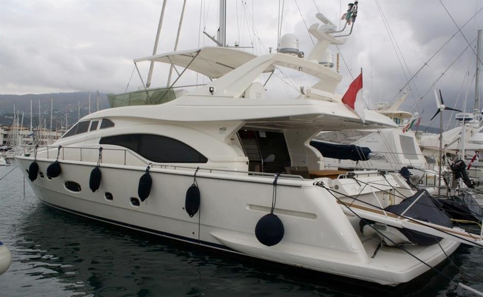 yacht Ferretti 680