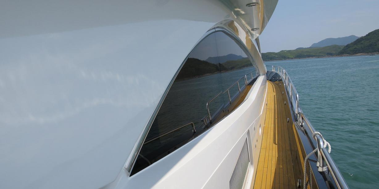 yacht Sunseeker 90