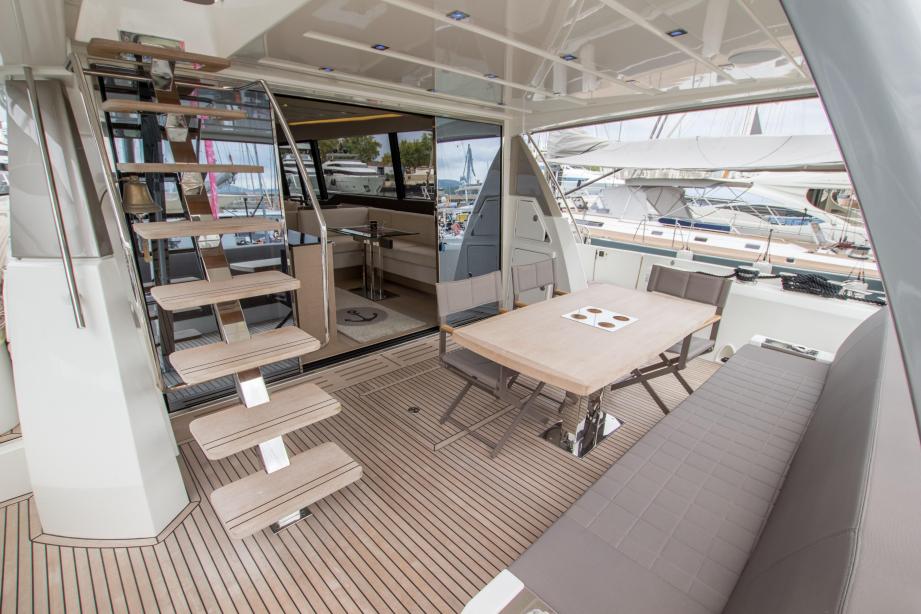 yacht Jeanneau Prestige 680