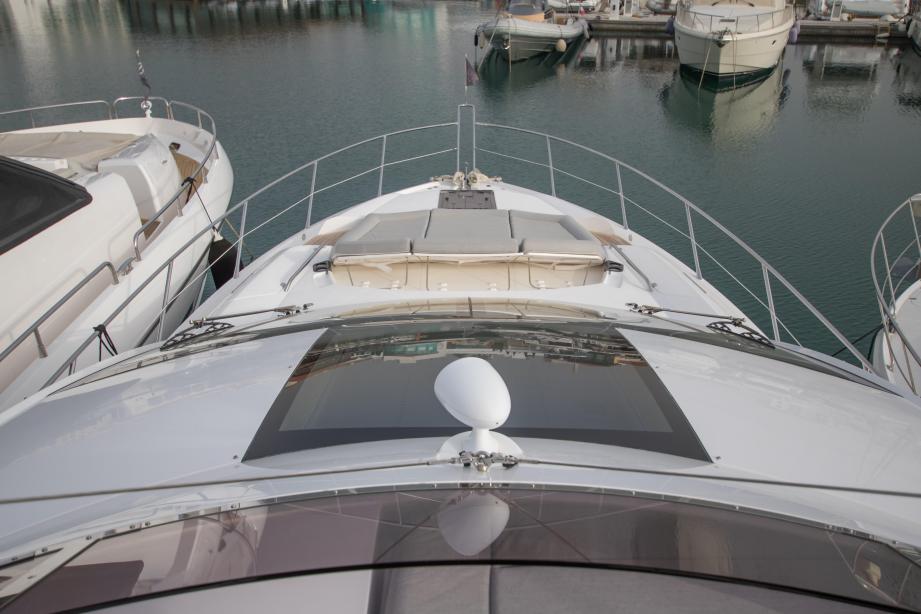 yacht Sunseeker 68 Sport Yacht