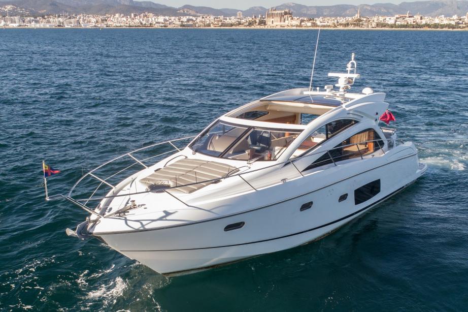 yacht Sunseeker Predator 53