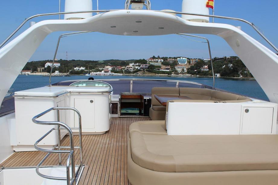 yacht Elegance 68