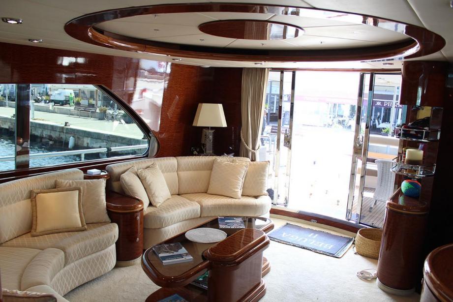 yacht Elegance 68