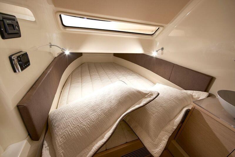 yacht Chris-Craft Catalina 34