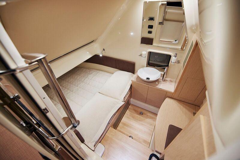 yacht Chris-Craft Catalina 34