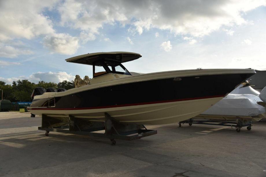 yacht Chris-Craft Catalina 34