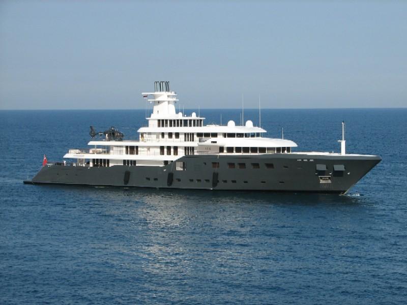 yacht Ice