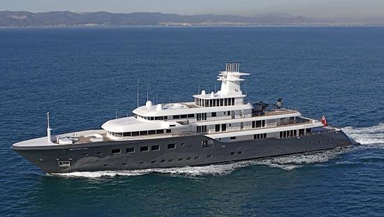 yacht Ice