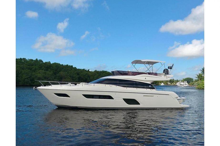 yacht Ferretti 550