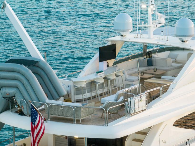 yacht Current $ea