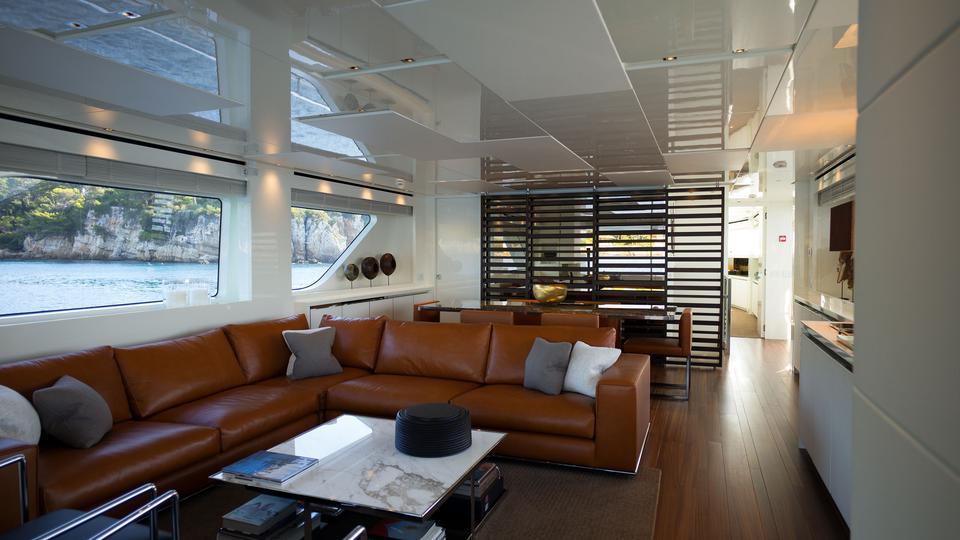 yacht Serenity IV
