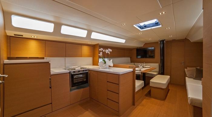 yacht ICE 52