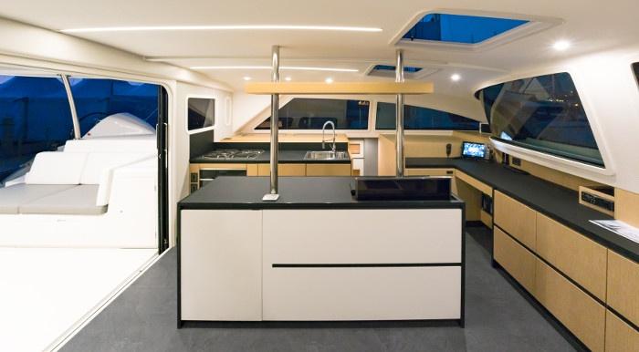 yacht ICE Cat 61