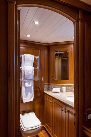 yacht Legend