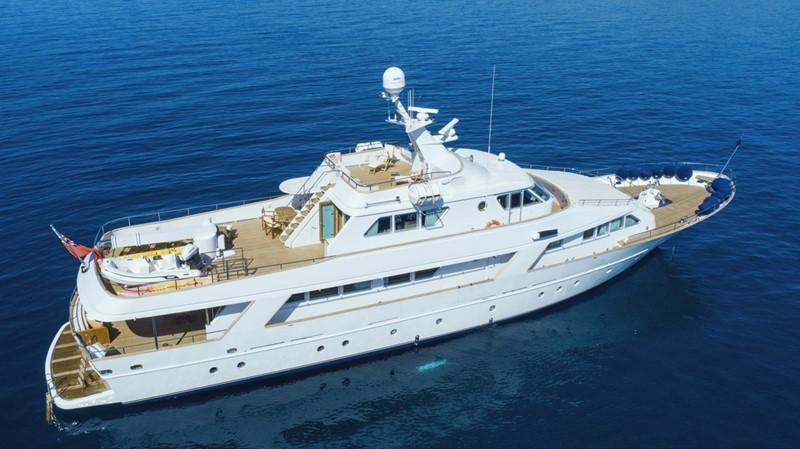 yacht Freemont