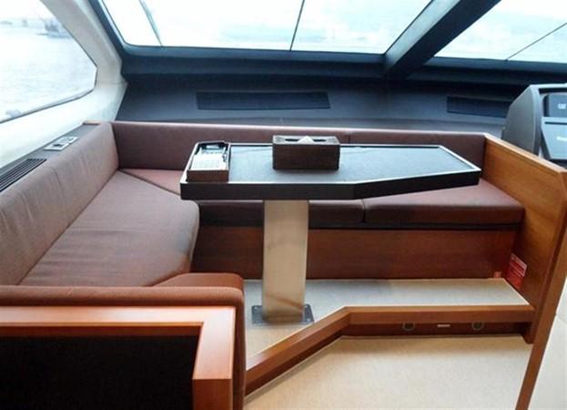 yacht Azimut 82