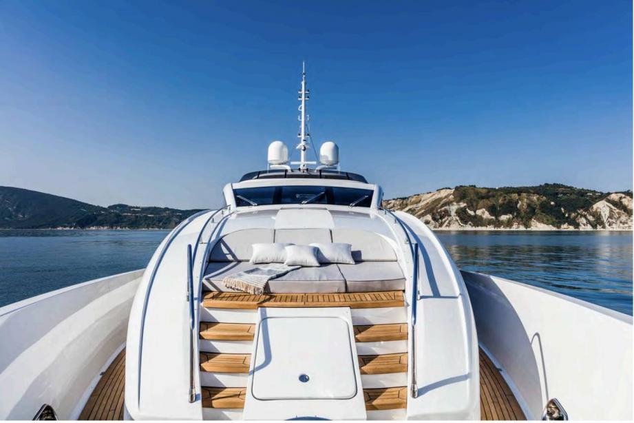 yacht Isa 120 Sport