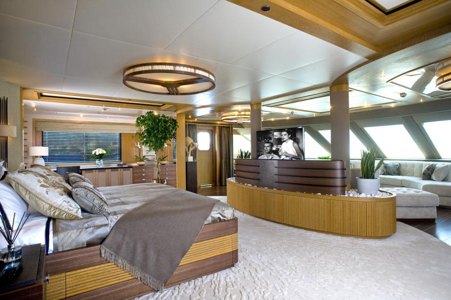 yacht NEOM