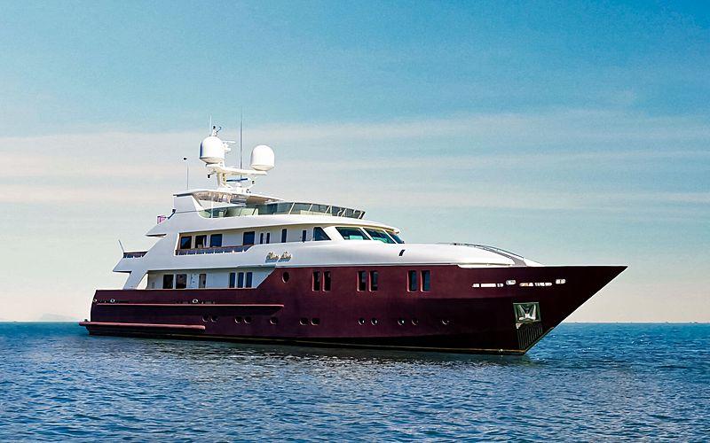 yacht Elisea Nova