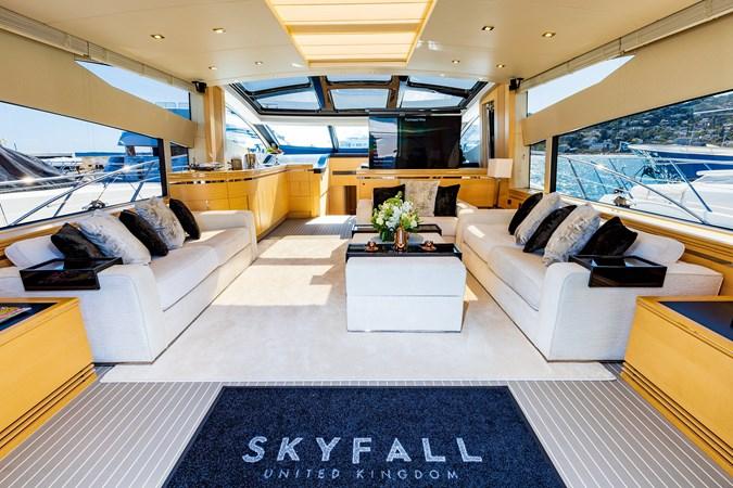 yacht Skyfall
