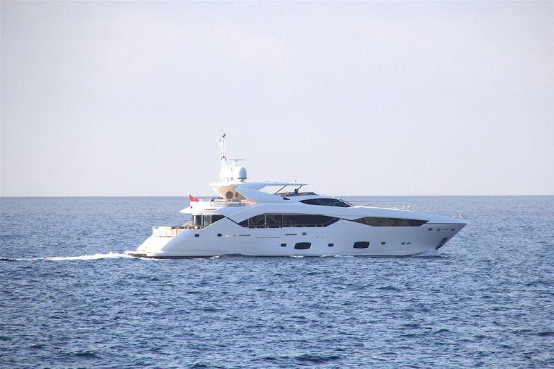 yacht Maoro