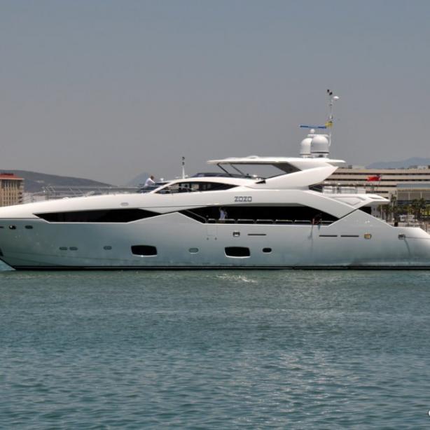 yacht Maoro