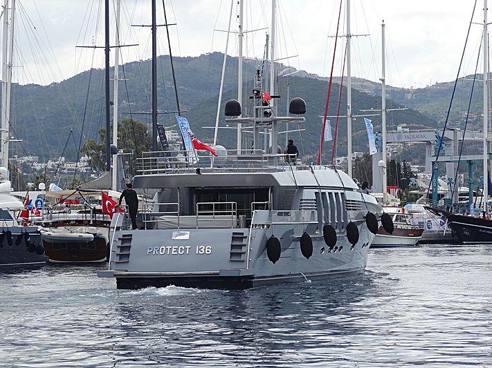 yacht Protect 136