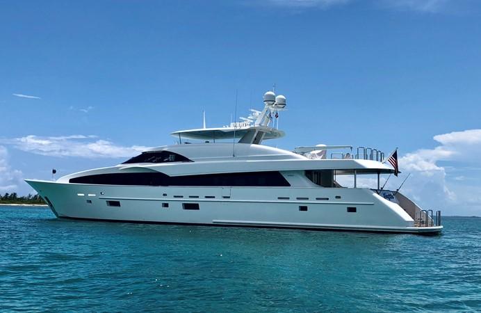 yacht Fugitive
