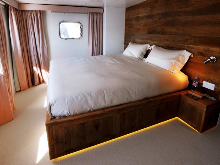 yacht Omnia
