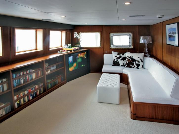 yacht Omnia