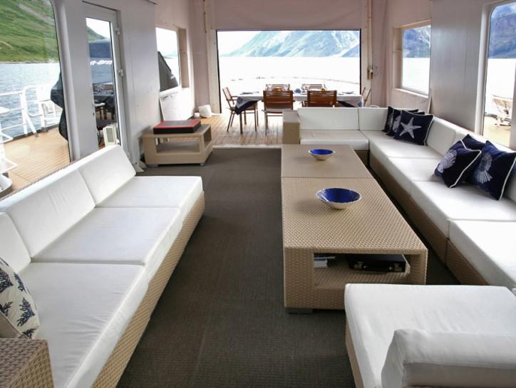 yacht Omnia