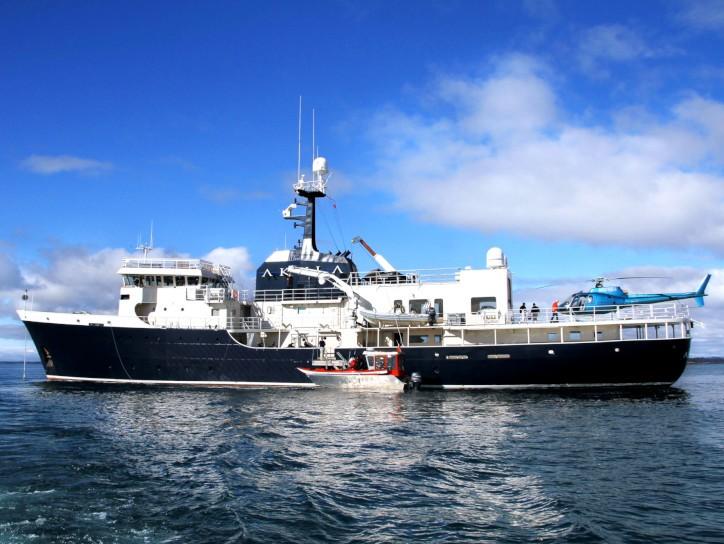 yacht Omnia
