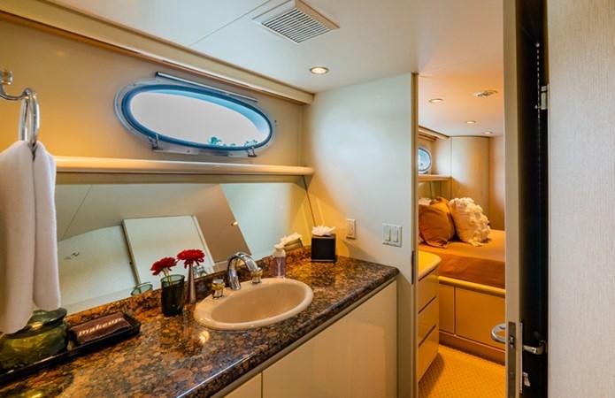 yacht Aquila