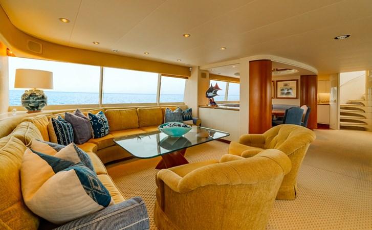 yacht Aquila
