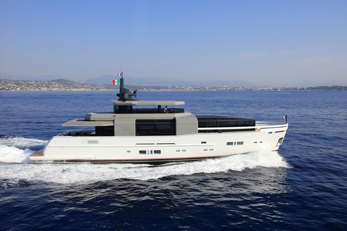 yacht Aria S