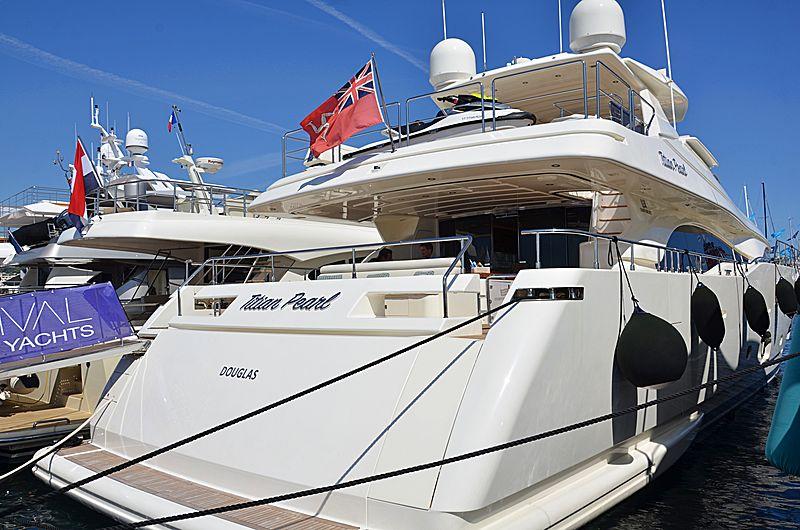 yacht Think BIG