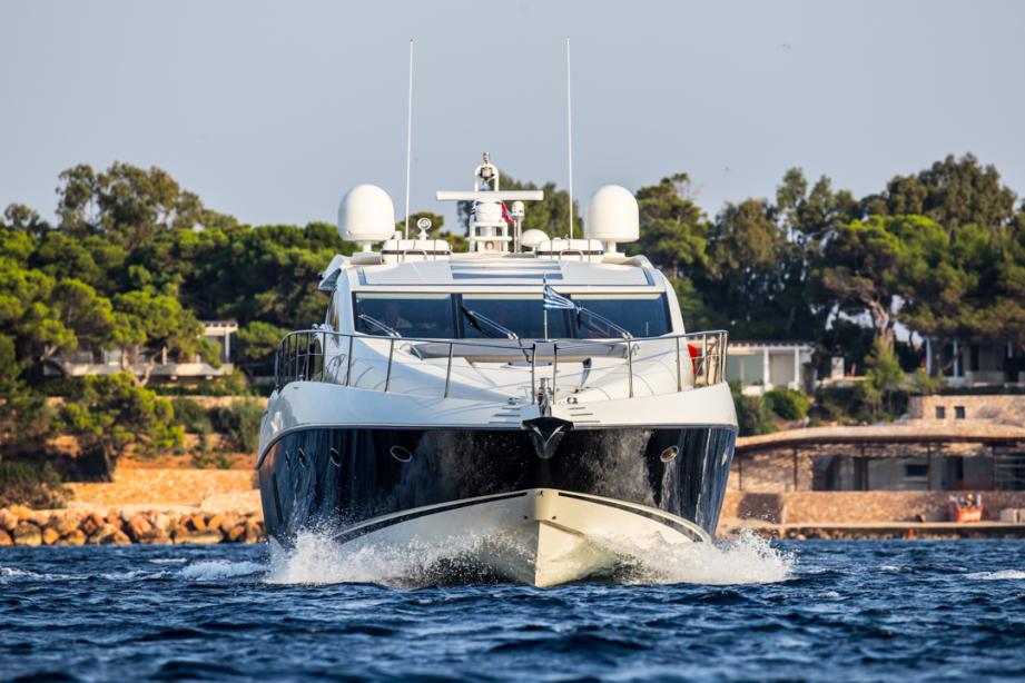 yacht Sunseeker Predator 72