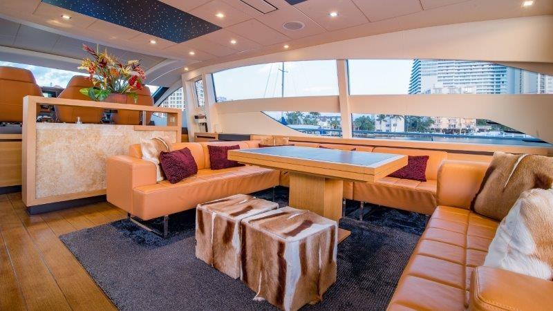 yacht Hawk