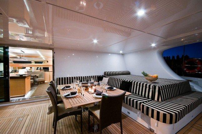 yacht Ipharra