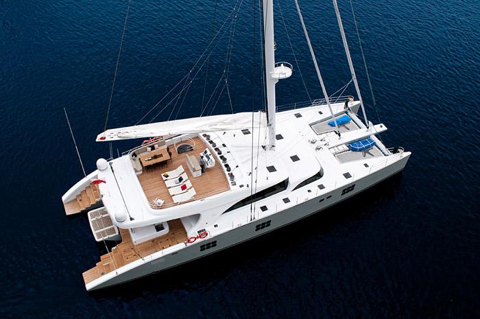 yacht Ipharra