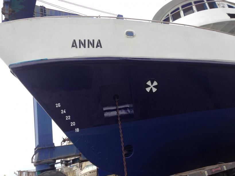yacht Anna
